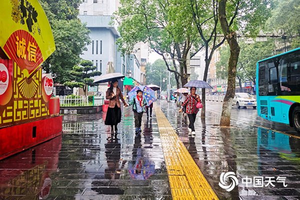 湖南大部阴雨持续南部局地有大雨 