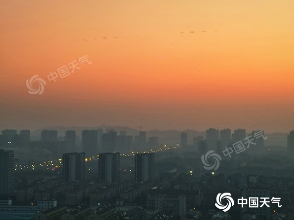 冷冷冷！寒潮南下袭湖南 全省降温6至8℃ 