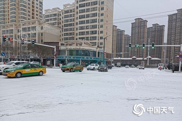 中东部强雨雪持续 南方春节再迎新一轮雨雪冰冻天气 