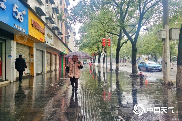 我国中东部气温震荡上扬 南方明起再迎连阴雨